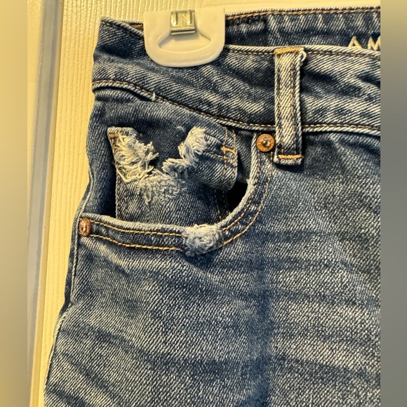 American Eagle High rise stretch mom jeans - Picture 2 of 12